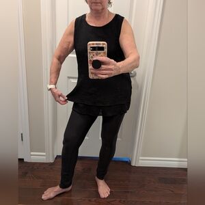 Black Sleeveless Layered Tunic